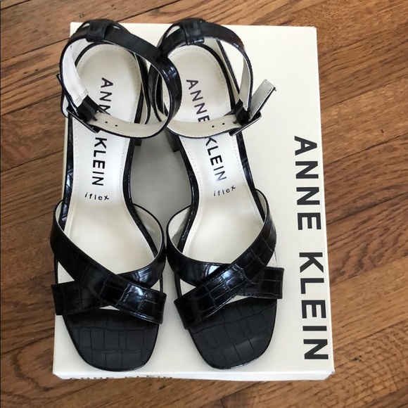 Anne Klein Shoes - Anne Klein Black Crisscross Strap Sandals 
Size 10